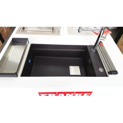 Комплект: • Коландер • Килимок Rollmat • Мийка кухонна FRANKE Kubus 2 KNG 110-62