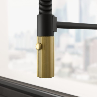 Змеишувач FRANKE Maris Stripes Semi Pro, гусеничный вилив, Bi-Matte Black/Gold (115.0747.679)