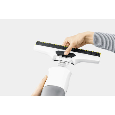 Акумуляторний віконний пилосос Karcher WV 4-4 Plus(1.633-540.0)