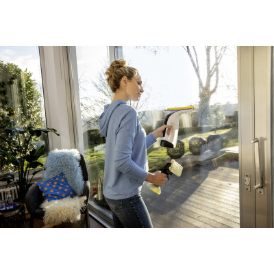 Акумуляторний віконний пилосос Karcher WV 4-4 Plus(1.633-540.0)