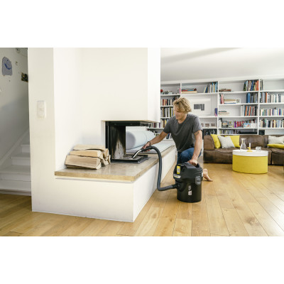 Акумуляторний пилосос для збирання золи Karcher AD 2 Battery(1.348-300.0)