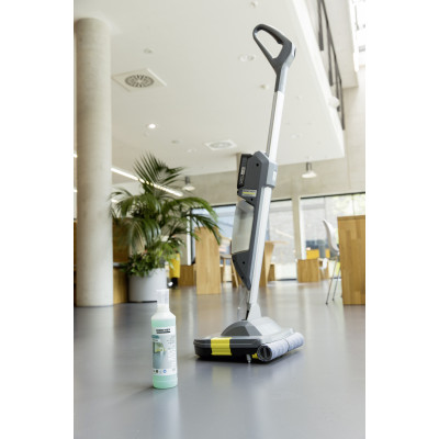 Підлогомийно-всмоктувальна машина Karcher BR 30/1 C Bp Pack 18В/3,0 Агод(1.783-050.0)