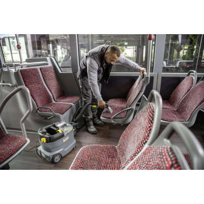 Миючий пилосос Karcher Puzzi 8/1(1.100-240.0)