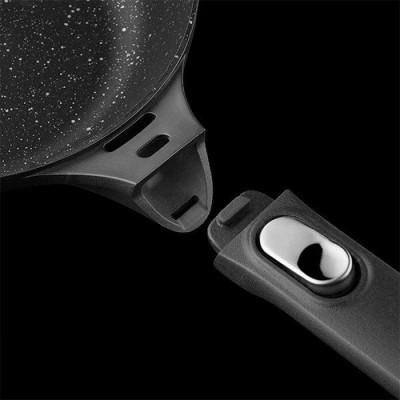 Сковорода з антипригарним покриттям BERGHOFF GEM 24 см (2307301)