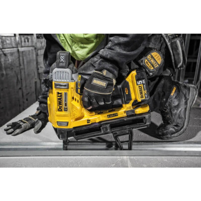 
Пістолет цвяхозабивний по бетону акумуляторний безщітковий DeWALT DCN890N
