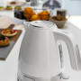 Электрочайник DeLonghi KBLA 2000 W