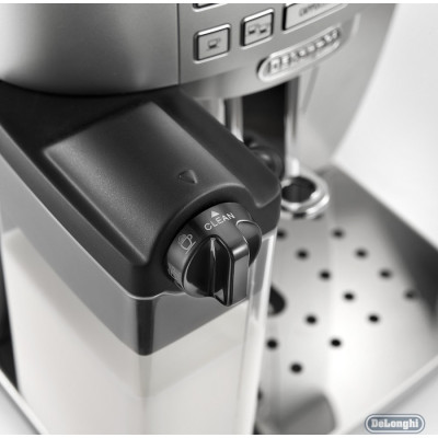 Кофемашина DeLonghi ECAM 22.360 W