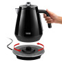 Електрочайник DeLonghi KBY 2011 BK