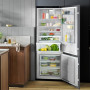 Вбудований холодильник Electrolux ENP7TD75S