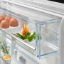 Вбудований холодильник Electrolux ENP7TD75S