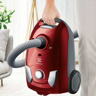 Пилосос Electrolux EEG43WR