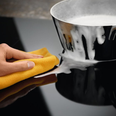 Варильна поверхня індукційна Electrolux EIS67483