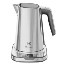 Электрочайник Electrolux EEWA 7800