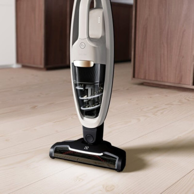 Пилосос акумуляторний Electrolux WQ61-44SW