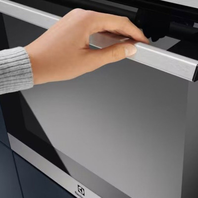 Духова шафа електрична Electrolux EOC5E70X