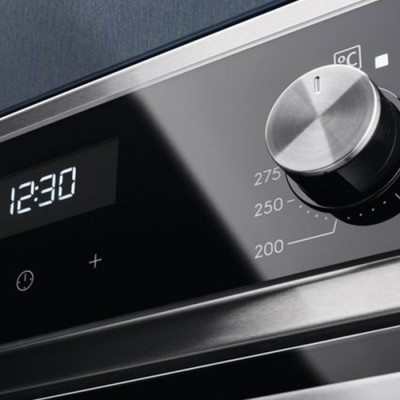 Духова шафа електрична Electrolux EOC5E70X