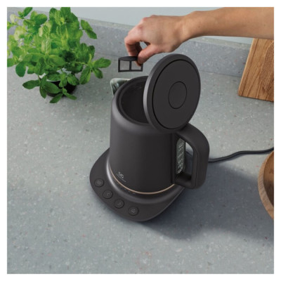 Електрочайник Electrolux E7K1-6BP