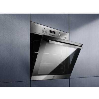 Духова шафа електрична Electrolux SteamBake PRO 600 OED3H50X