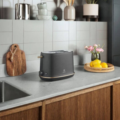 Тостер Electrolux E7T1-6BP