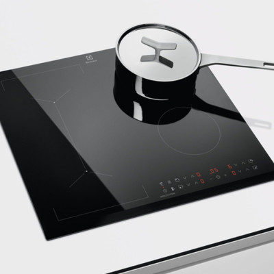 Варильна поверхня індукційна Electrolux LIV63431BK