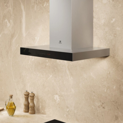 Витяжка декоративна Electrolux LFT826X