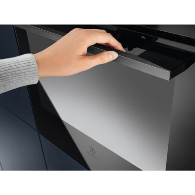 
Духова шафа електрична Electrolux EOB8S39WZ
