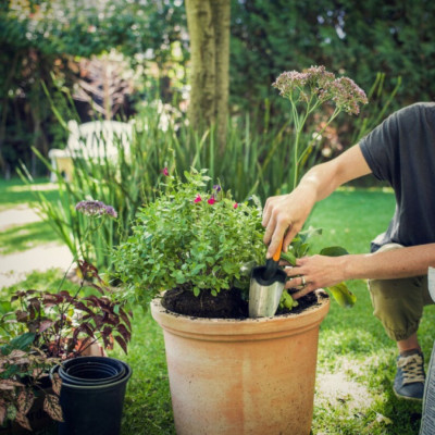 Совок для пересадки Fiskars Premium Planters (1000726)
