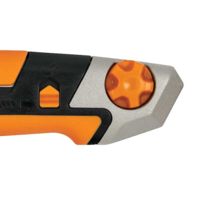 Нож с выдвижным лезвием Fiskars Pro CarbonMax 18 мм (1027227)