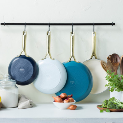 
              Набір сковорідок GreenPan Shades, 20+24+28 см з керамічним покриттям (CC009019-001)
                          