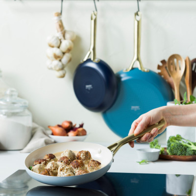 
              Набір сковорідок GreenPan Shades, 20+24+28 см з керамічним покриттям (CC009019-001)
                          