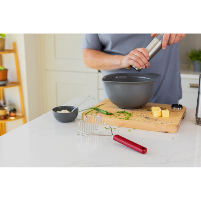 
Картоплем'ялка KitchenAid Classic, 25,5 см, червоний (KHA008OHEREG)
