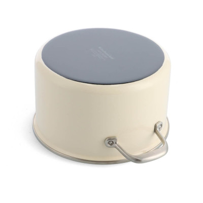 
Каструля з кришкою KitchenAid Steel Core, 20 см, 3,7 л, мигдальний крем (CC003266-001)
