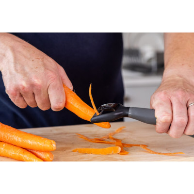 Овочечистка горизонтальна KitchenAid Coreline, 18,8 см, сірий (KAS145OHCGG)