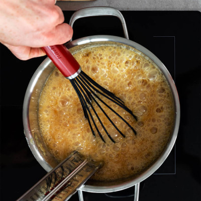 Вінчик KitchenAid Coreline, 27 см, червоний (KAG0640OHERE)