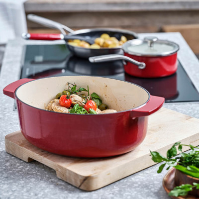 Гусятниця чавунна з кришкою KitchenAid, 30 см, 5,6 л, червона (CC006063-001)