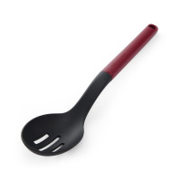Ложка для сервировки с прорезями KitchenAid Classic, 34 см, красный (KHA004OHEREG)