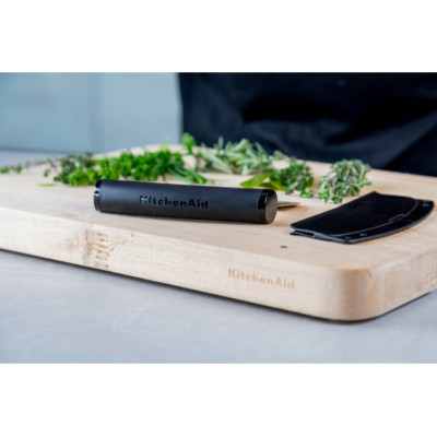 Ніж-меццалун KitchenAid Universal, з захисним чохлом на лезо 15,2x2,4x11,6 см (KQG173OHOBE)
