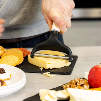 Ніж для сиру KitchenAid Coreline, 20 см, кремовий (KAG133OHACE)