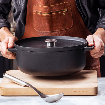 Утятница чугунная с крышкой KitchenAid Matte Oven-to-table, 30 см, 5,6 л (CC004900-001)