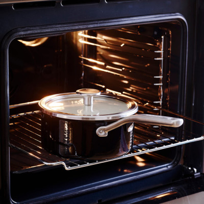 
Ківш з кришкою KitchenAid Steel Core, 20 см, 2,4 л, чорний (CC003288-001)
