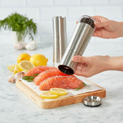 Набір млинків для солі та перцю KitchenAid Universal, 2 шт, 20 см (KOG988OSSSA)