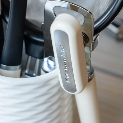 Відкривачка для банок і пляшок KitchenAid Coreline, 21 см (KAG199OHACE)