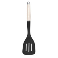 Лопатка с прорезями KitchenAid Coreline, 36 см, кремовая (KAG002OHACE)