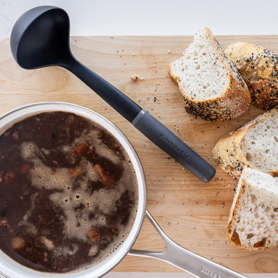 Ополоник KitchenAid Coreline, 31,5 см, сірий (KAS006OHCGG)