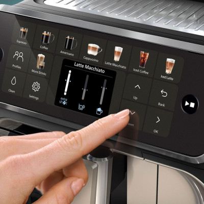 Кофемашина Philips LatteGo Series 5500 EP5547/90
