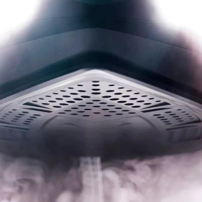 Праска з парогенератором Polaris PSS 7565K Білий/чорний