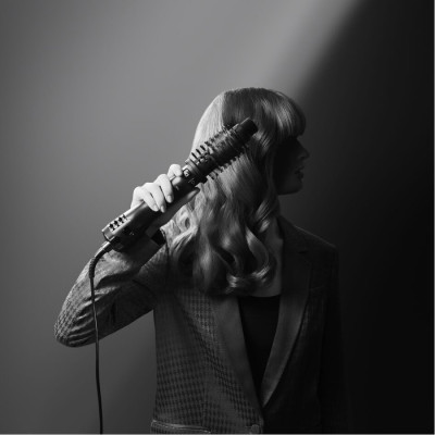 Фен-щітка ROWENTA KARL LAGERFELD CF 961LF0