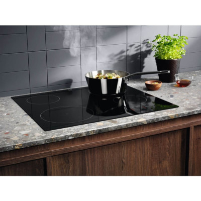 Варильна поверхня індукційна Electrolux EIB60420CK