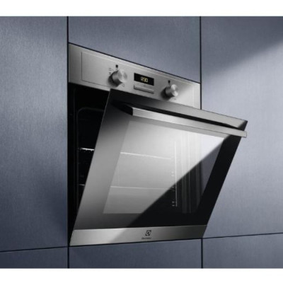 Духова шафа електрична Electrolux EOF3H40BX