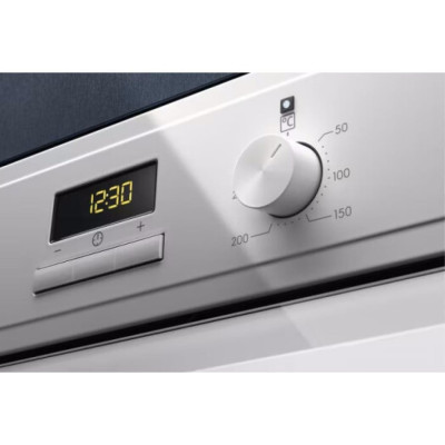 Духова шафа електрична Electrolux EOF3H40BW